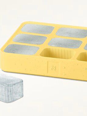 NIB Sesonal Nespresso Barista Ice Tray in Lemon!